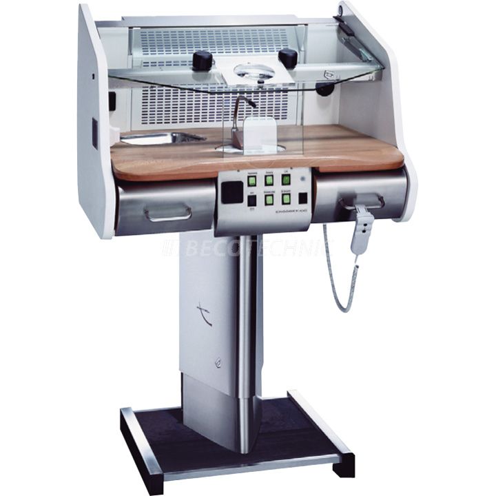 Workstation Ergoret CC with dust suction