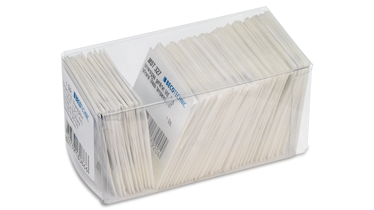 Assortiment van 50 mineraalglazen, MST 311 - 360