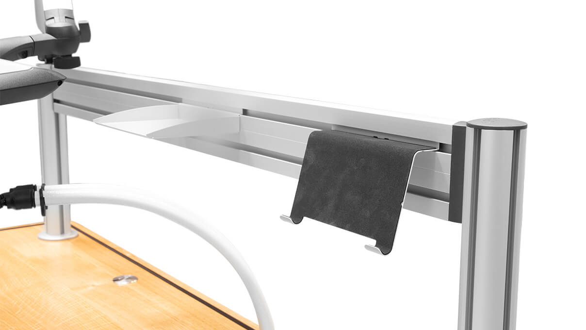 Uitbreidbaar organisatiesysteem van aluminium incl. tablethouder, 2 opbergplanken en lichtadapter,
uitbreidbaar, optionele uitrusting voor Ergolift Evolution 140 cm