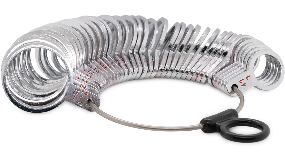 Ringmaß, Metall, vernickelt, EU-Maß 1 - 36, Innenumfang 41 - 76 mm, flach, Breite 2 mm Ringmaß, Metall, vernickelt, EU-Maß 1 - 36, Innenumfang 41 - 76 mm, flach, Breite 2 mm