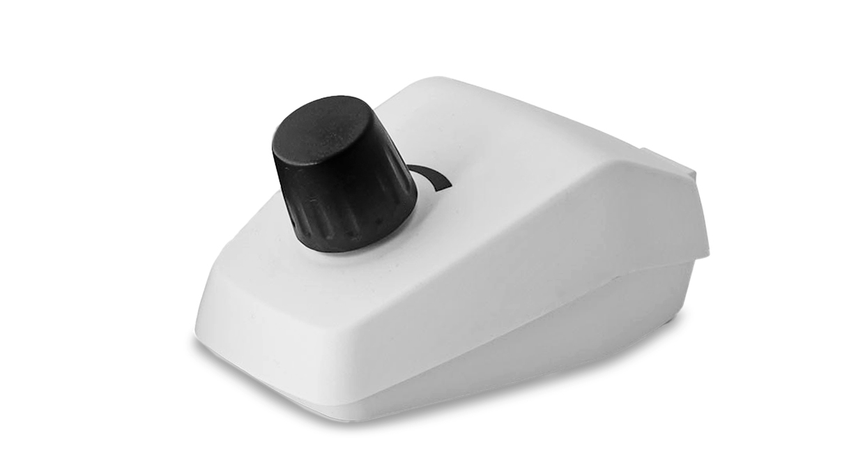 Controller C LED für Ein/Aus-Schaltung und Dimmung (wenn kein Stativ verwendet wird), inkl.
Magnetplatte und Netzadapter