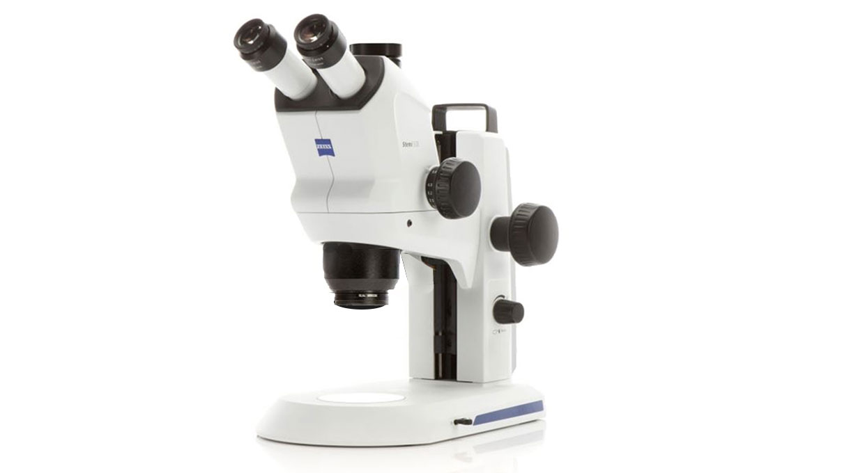 Stereo microscope Stemi 508 doc, entry-level configuration (Zoom 6.3x…50x) - camera port (switchover 100vis:
100doc), compact stand K-MAT