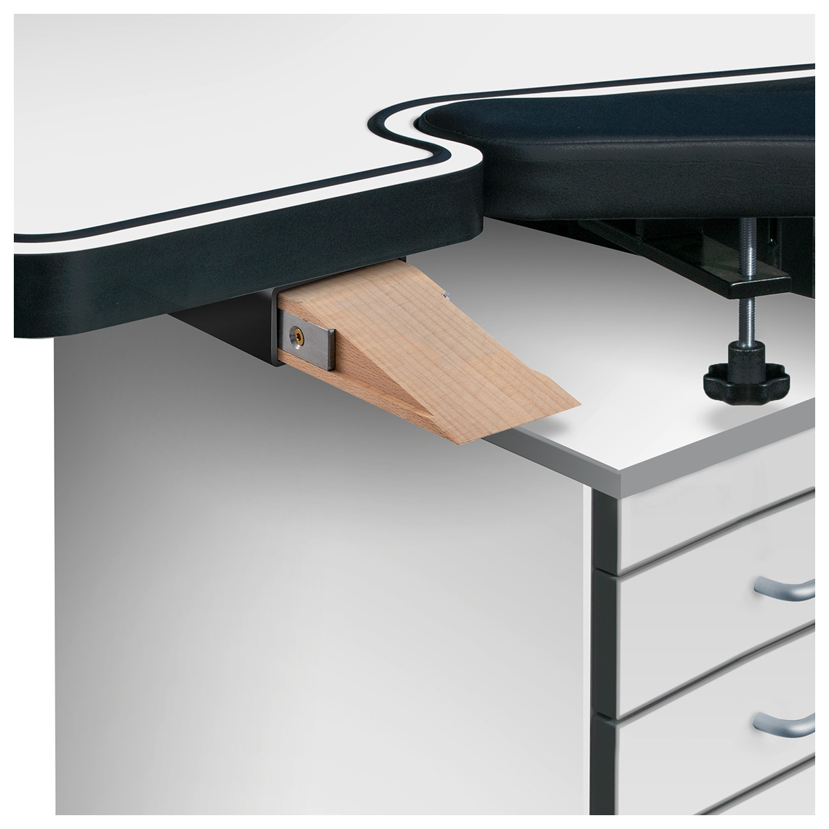 Combination insertion device with file wood and vice holder, with quick fastening, white aluminum, optional
equipment for Ergolift Evolution Combination insertion device with file wood and vice holder, with quick fastening, white aluminum, optional
equipment for Ergolift Evolution
