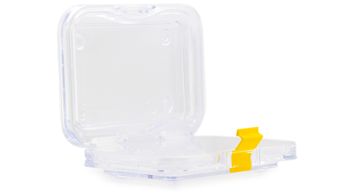 Membrane box, 100 x 75 x 25 mm, with clasp, transparent