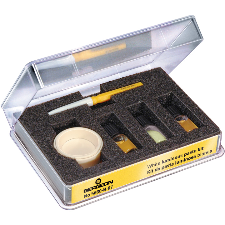 Bergeon Luminous paste non-radioactive-yellow Content: 1 luminous powder, 1 varnish, 1 thinner, 1 oiler and 1 round tray N° 5680-J-07