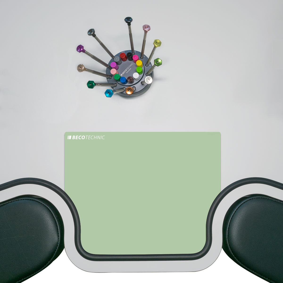 Bench mats for workbenches