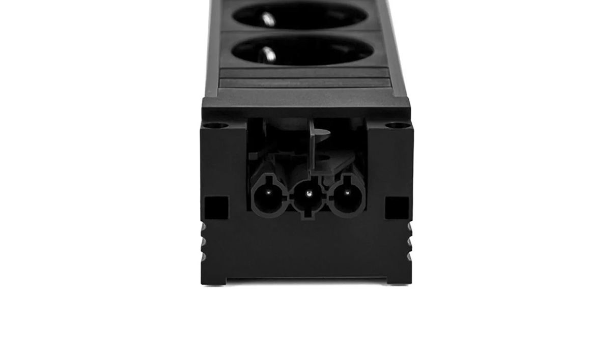 Modular socket strip with 5 slots