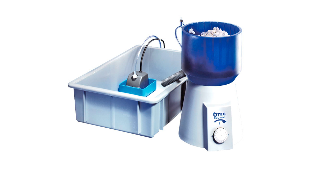 Eco-Mini Wet disc centrifugal polishing machine, incl. dosing pump, waste water container, plastic grinding disc and
universal compound