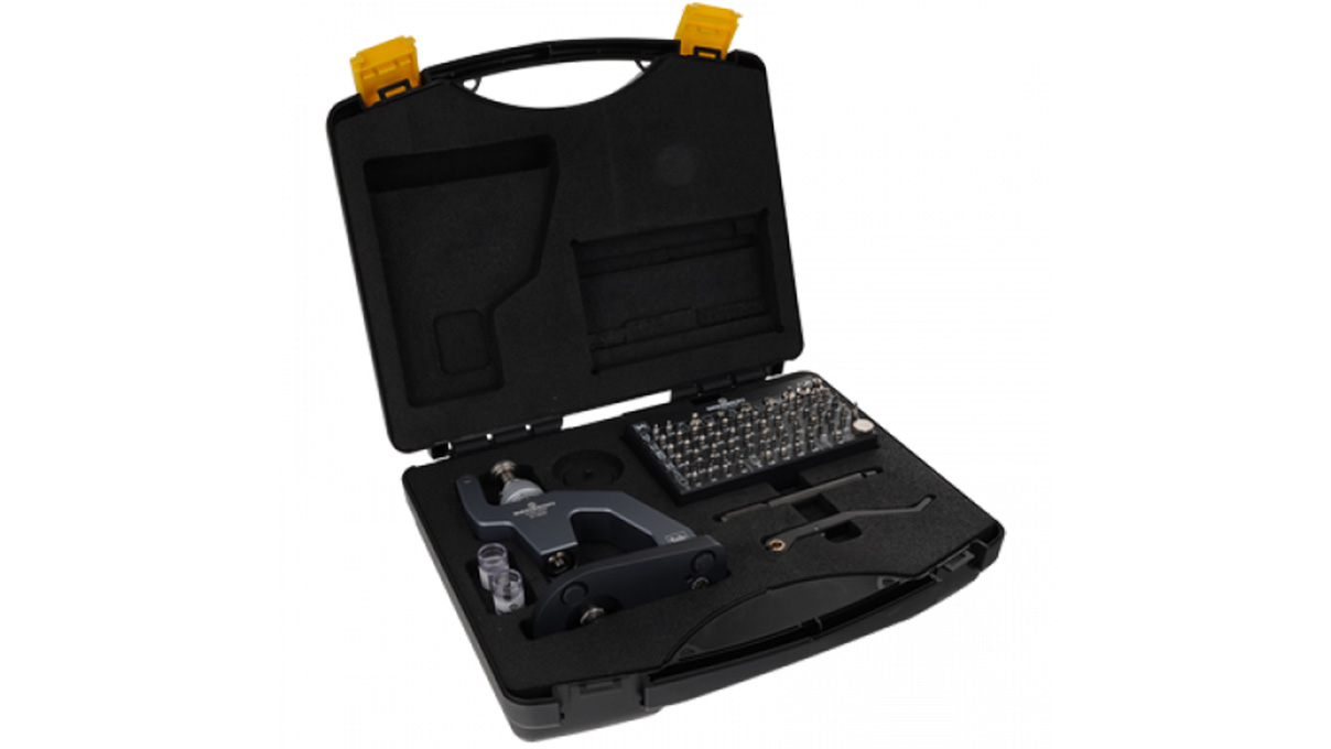 Bergeon 31300 press-in tool, with complete accessories in the case