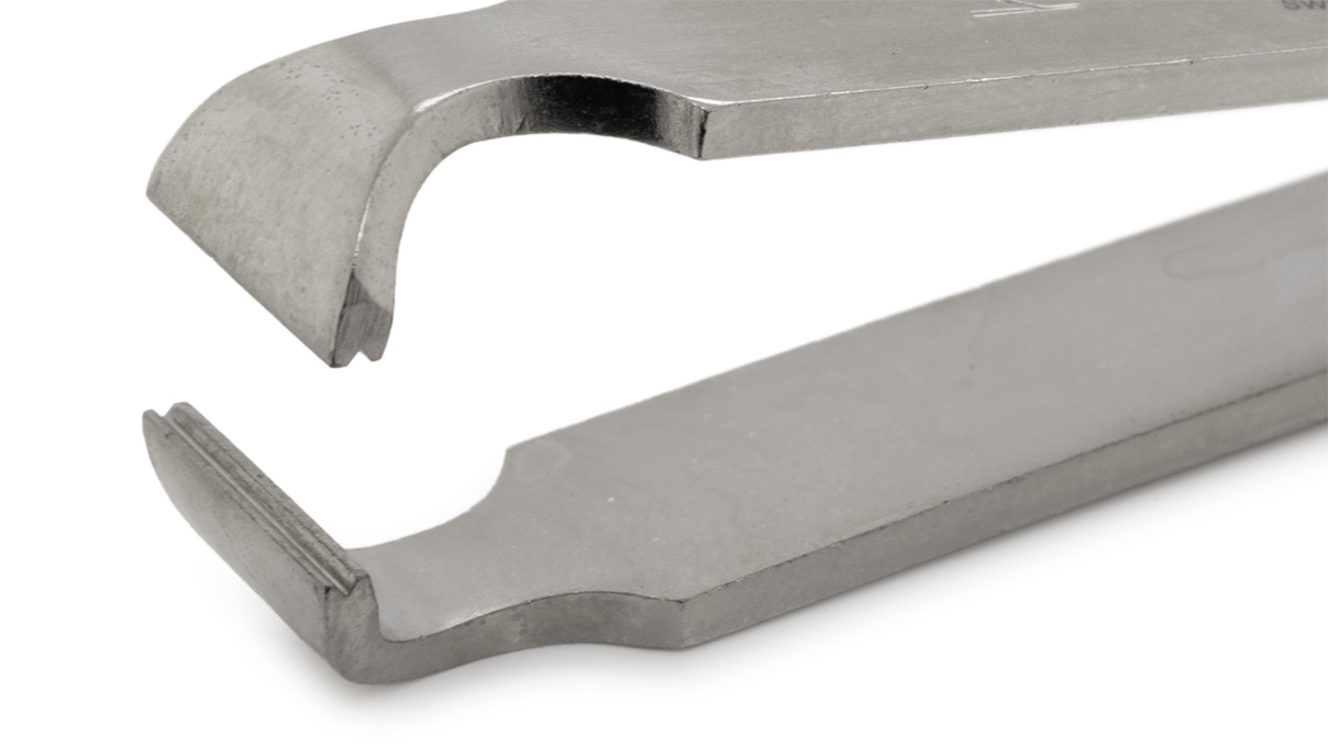 Regine Horlogery pincet, vorm K, vernikkeld staal, 110 mm