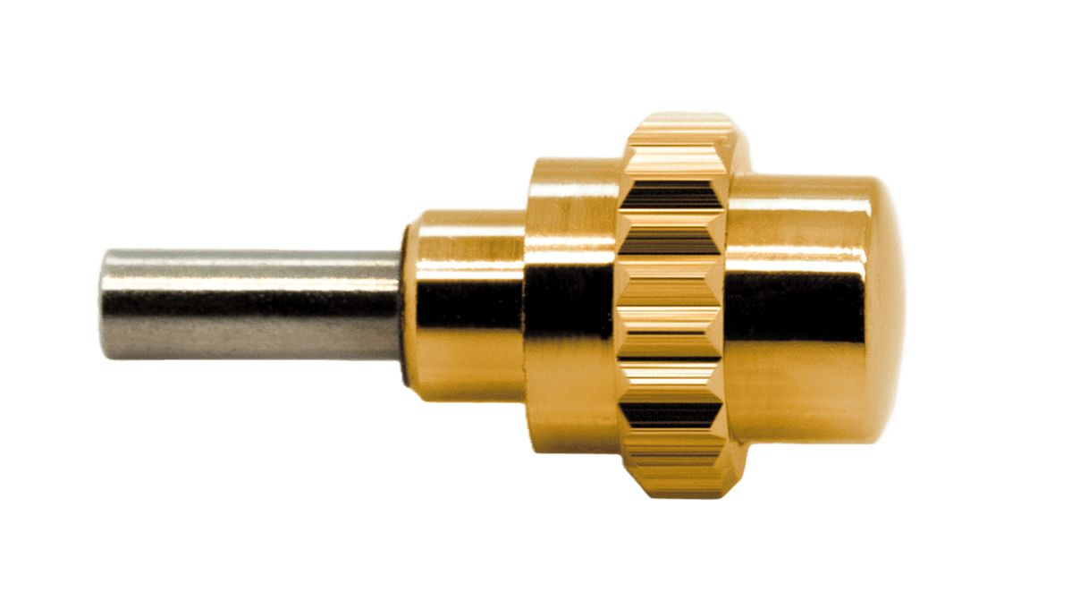 Pulsador impermeable P590Y para cronógrafos a prensar, cabeza Ø 3,4 mm, tubo Ø 2,0 mm, recorrido del muelle 5,5 mm, dorado ( 3 micras )