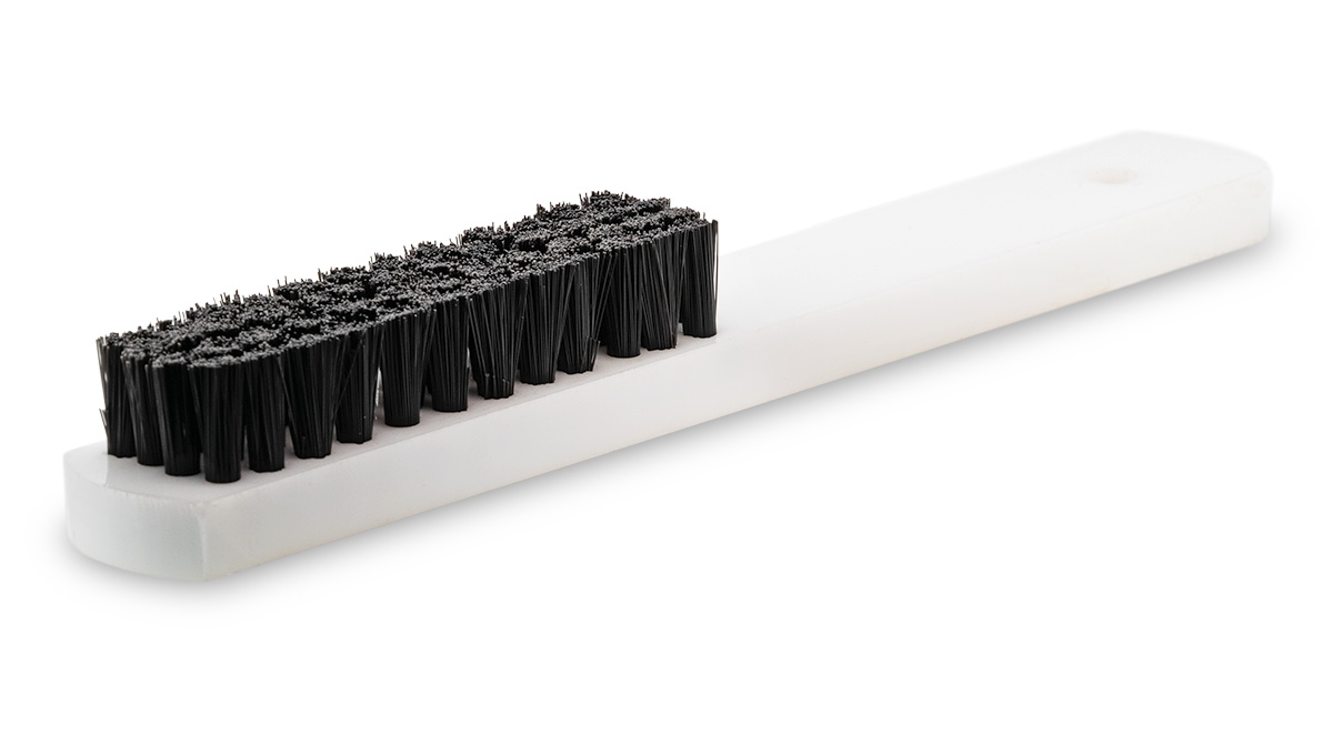 Auswaschbürste, 4-reihig, schwarze Nylon Borsten, weißer Kunsstoff-Griff, Länge 190 mm