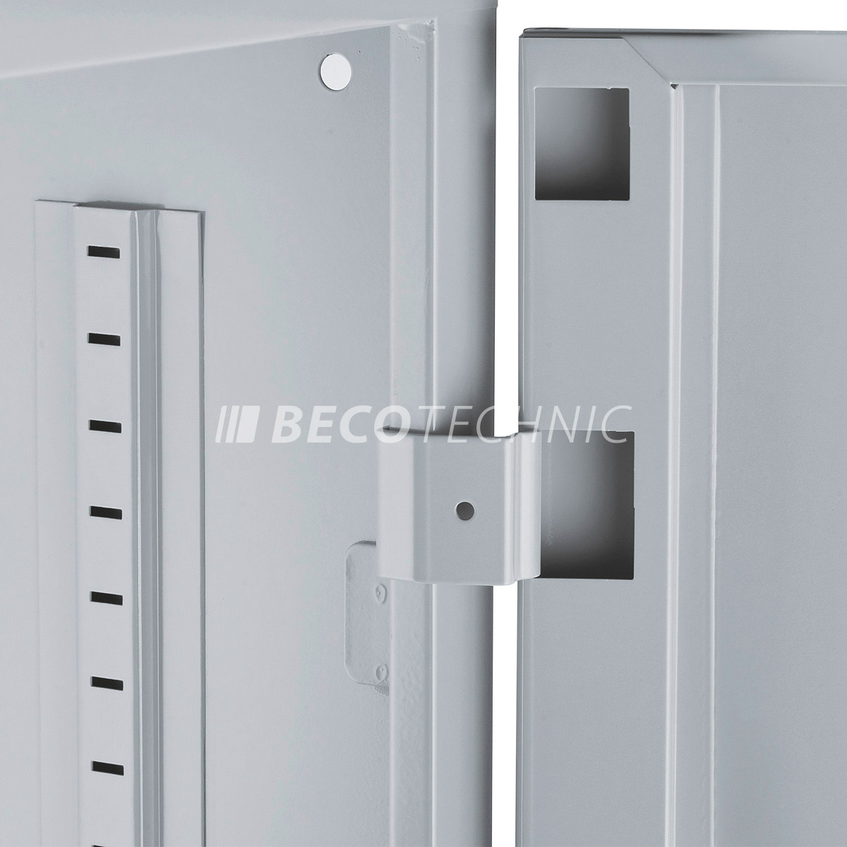 Lista hinged door cabinet with power supply, 10 sockets, 2 viewing windows, 4 adjustable shelves, light
gray, Key Lock