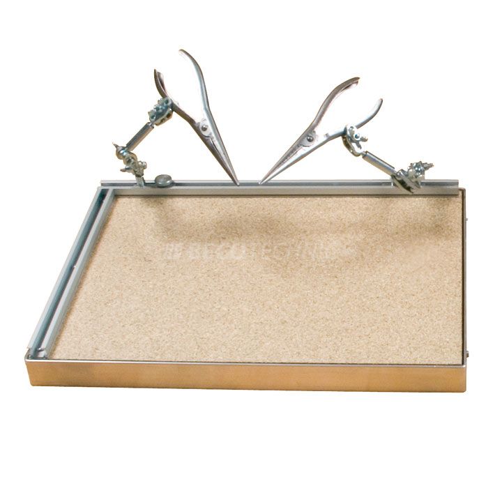 Mesa para soldar 250x330 mm con brazos articulados