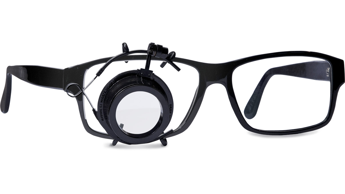 Ary Eyeglass Magnifier, Mini, right, 4x