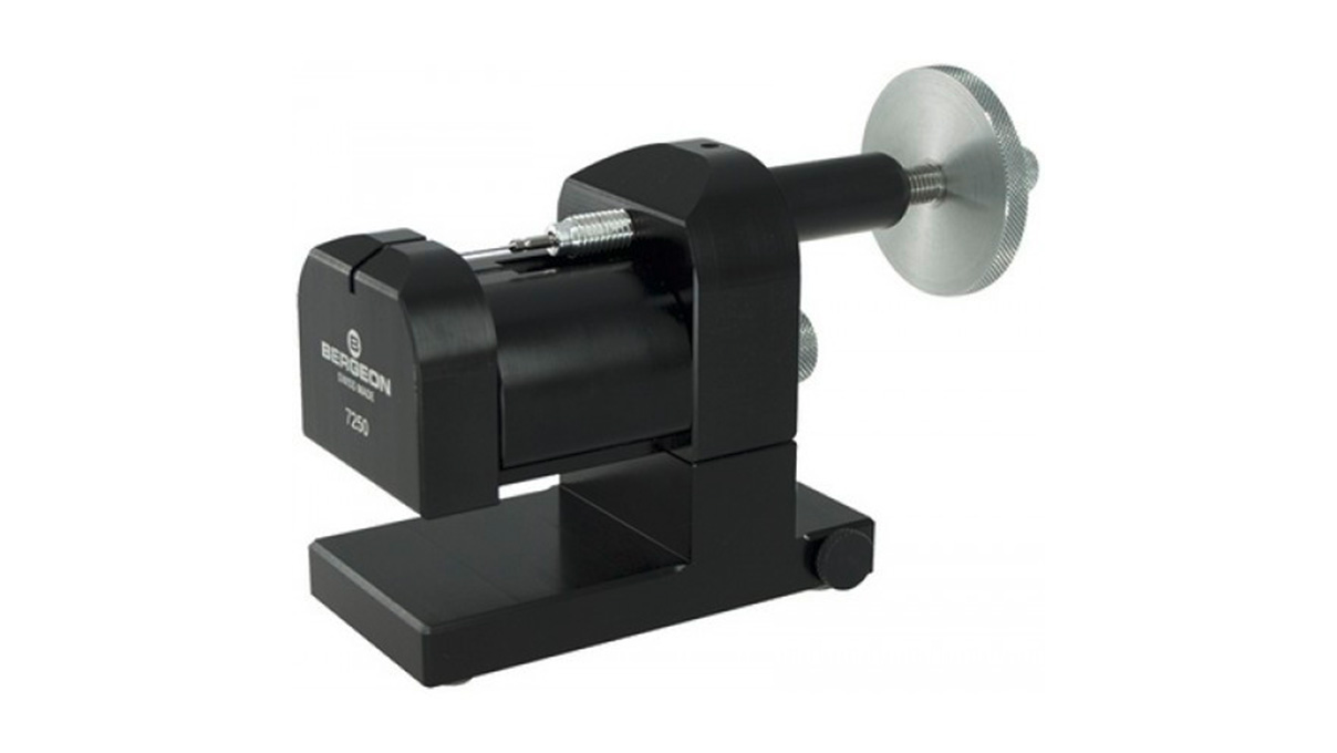 Bracelet pin removing tools
